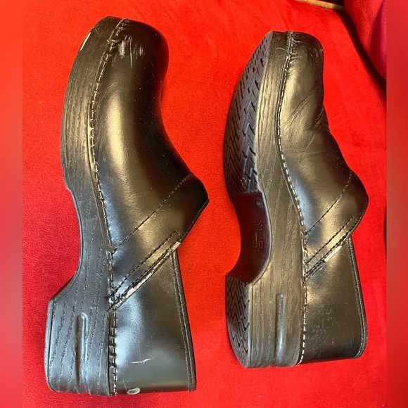 Men’s Black Danskos - Picture 2 of 5